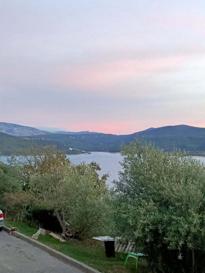Les Haut Du Lac Sainte-Croix-de-Verdon Esterno foto